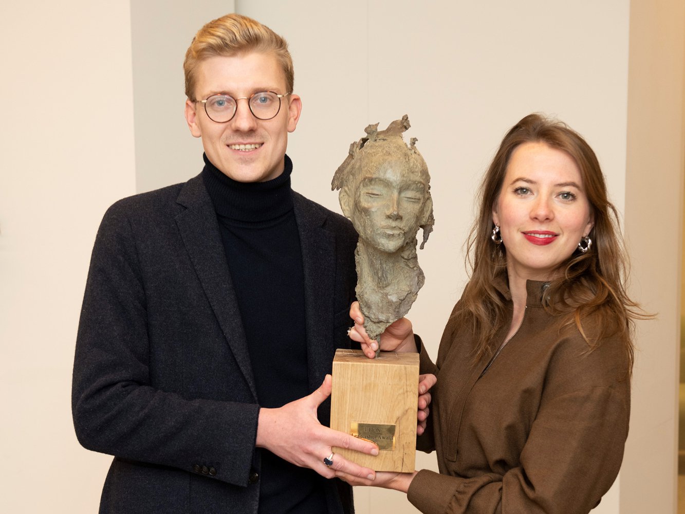 Aline Muylaert en Wietse Van Ransbeeck winnen ETION Leadership Award 2023